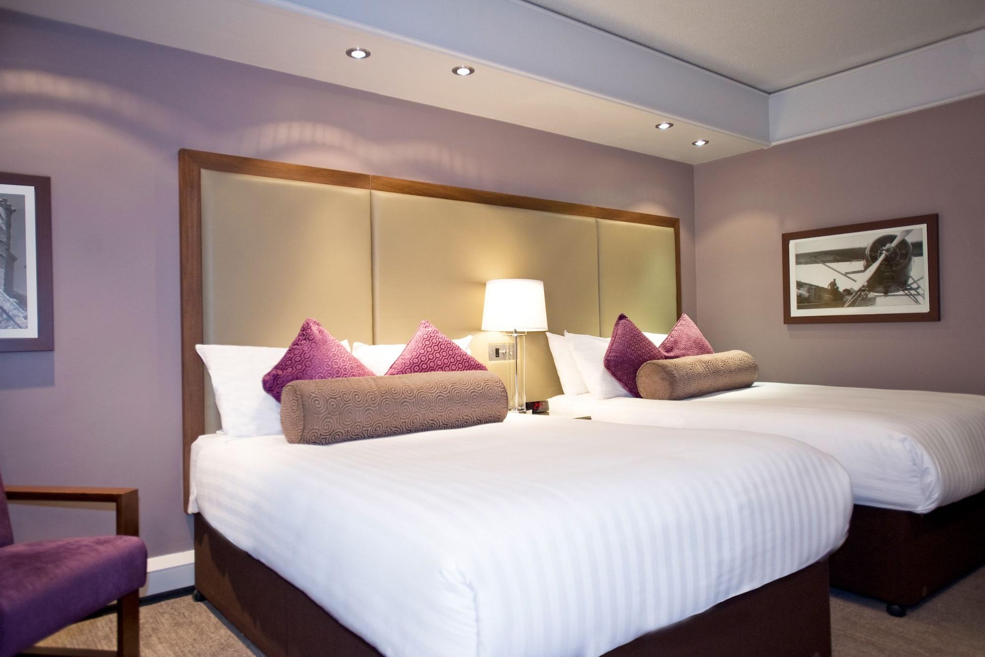 Sandman Signature London Gatwick Hotel Кроули Екстериор снимка