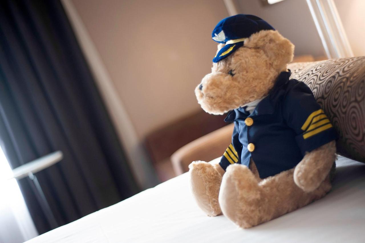 Sandman Signature London Gatwick Hotel Кроули Екстериор снимка