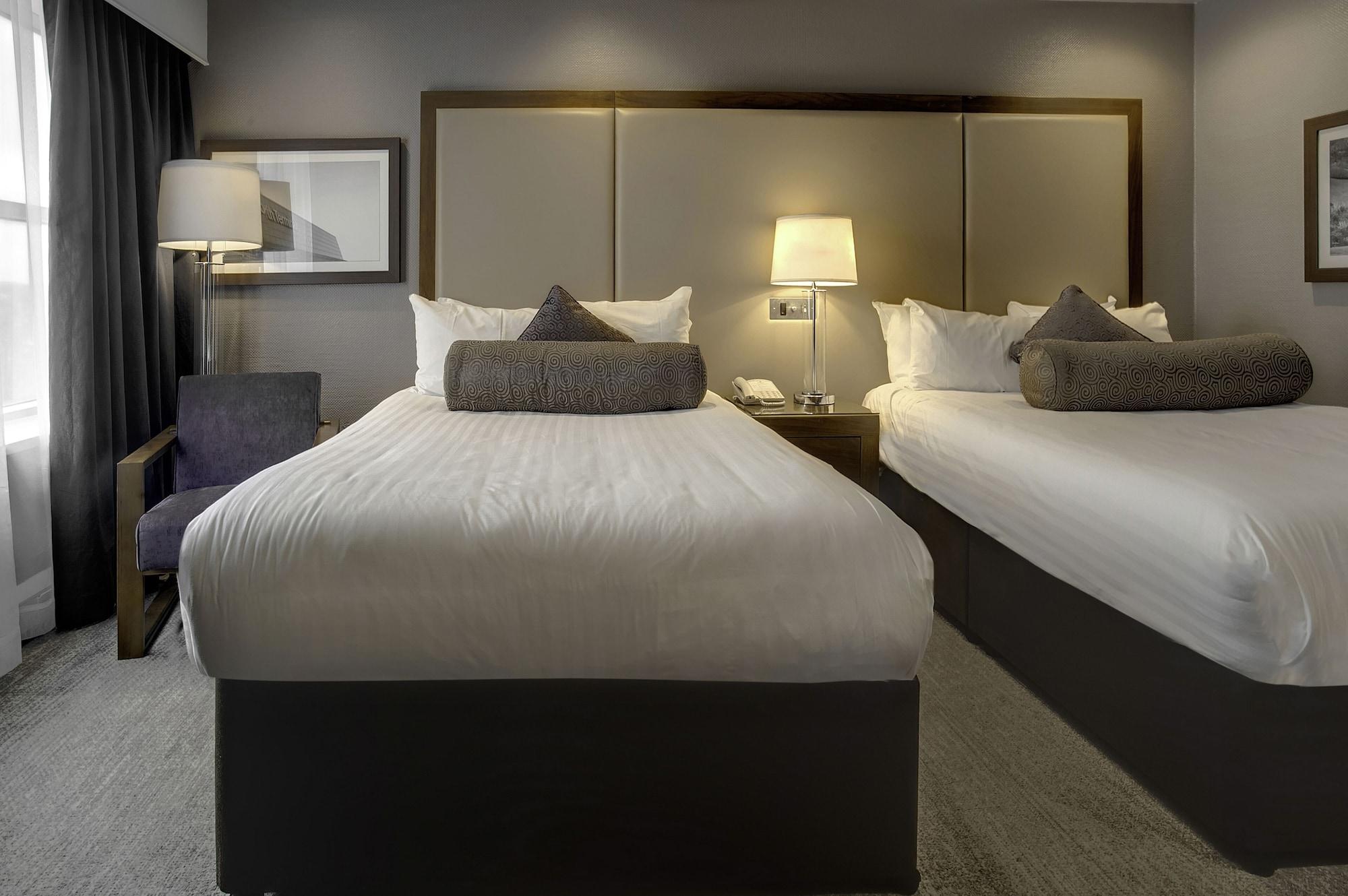 Sandman Signature London Gatwick Hotel Кроули Екстериор снимка
