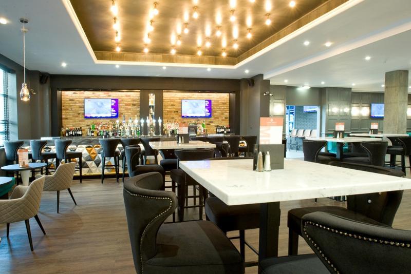 Sandman Signature London Gatwick Hotel Кроули Екстериор снимка